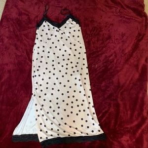 White polka dot lace nighty